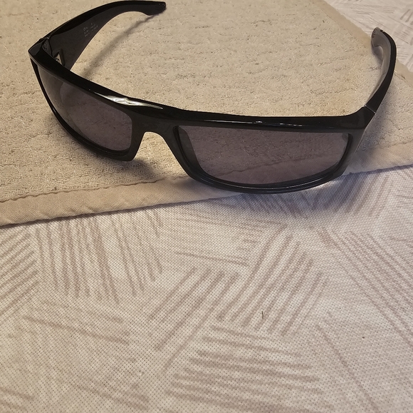 SPY  COOPER - Picture 3 of 11